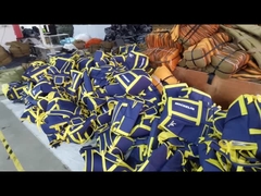 Облегченный изолированный охладитель кладет рюкзак в мешки пляжа большой емкости более крутой